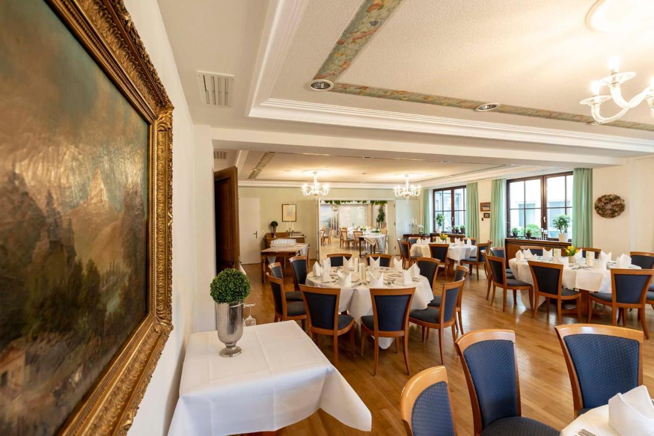 Hotel Gasthof Krone Niederstetten Ngoại thất bức ảnh