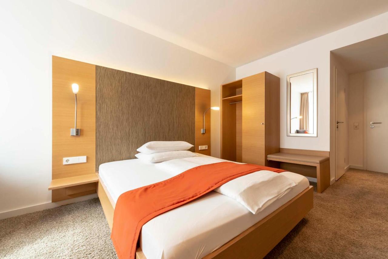 Hotel Gasthof Krone Niederstetten Ngoại thất bức ảnh