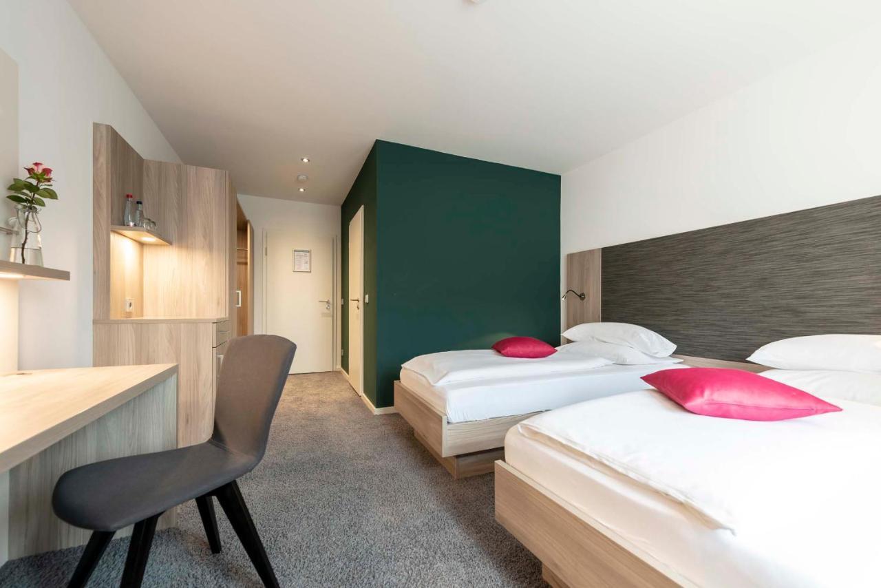 Hotel Gasthof Krone Niederstetten Ngoại thất bức ảnh