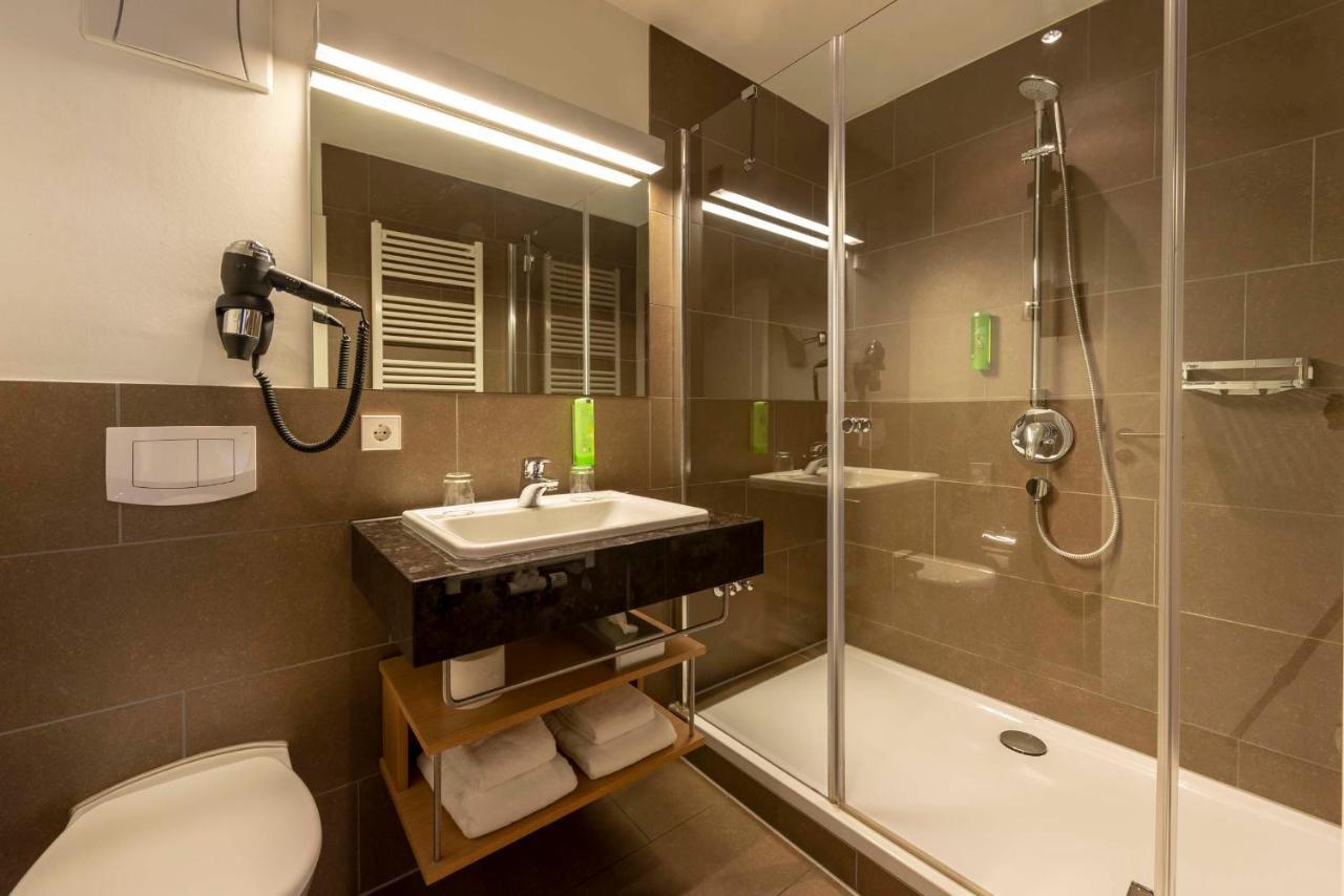 Hotel Gasthof Krone Niederstetten Ngoại thất bức ảnh