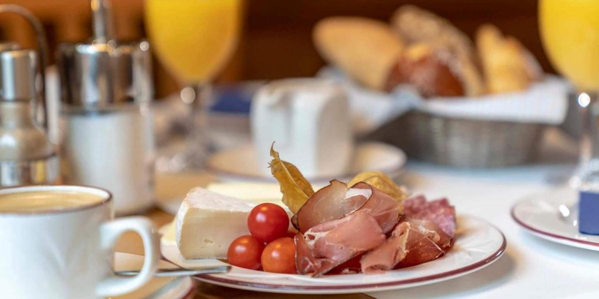 Hotel Gasthof Krone Niederstetten Ngoại thất bức ảnh